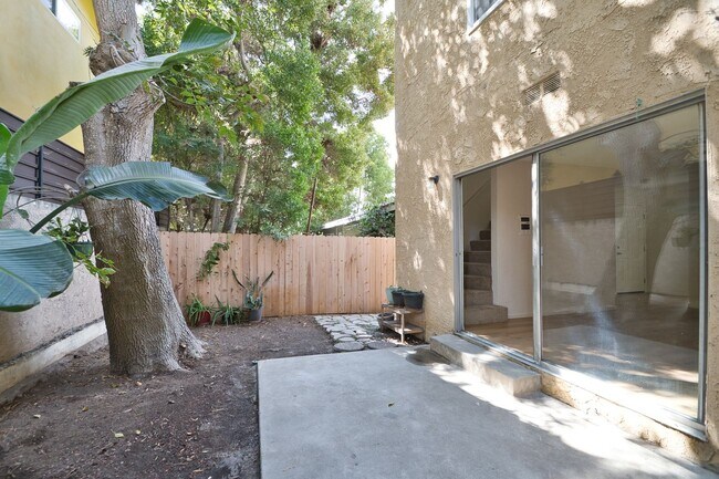 Building Photo - ot1708