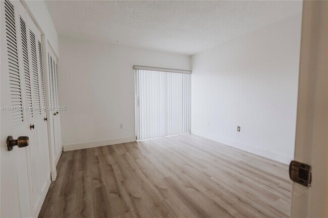 Building Photo - 3791 NW 78th Ave