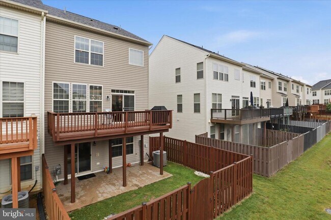 Building Photo - 4719 Cambria Rd