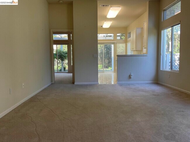 Building Photo - 276 Black Amber Way
