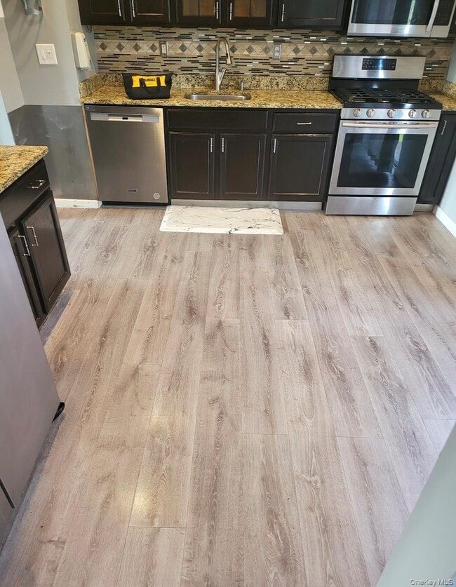 Building Photo - 20 Tammy Dr