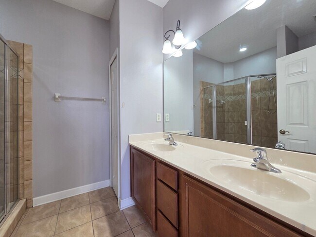 Building Photo - 337 Coral Beach Cir
