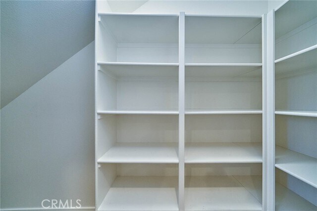 Building Photo - 35879 Landon Ln
