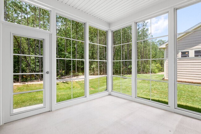 Building Photo - $3,000 / 2 br / 2 ba / 1,650 sqft
