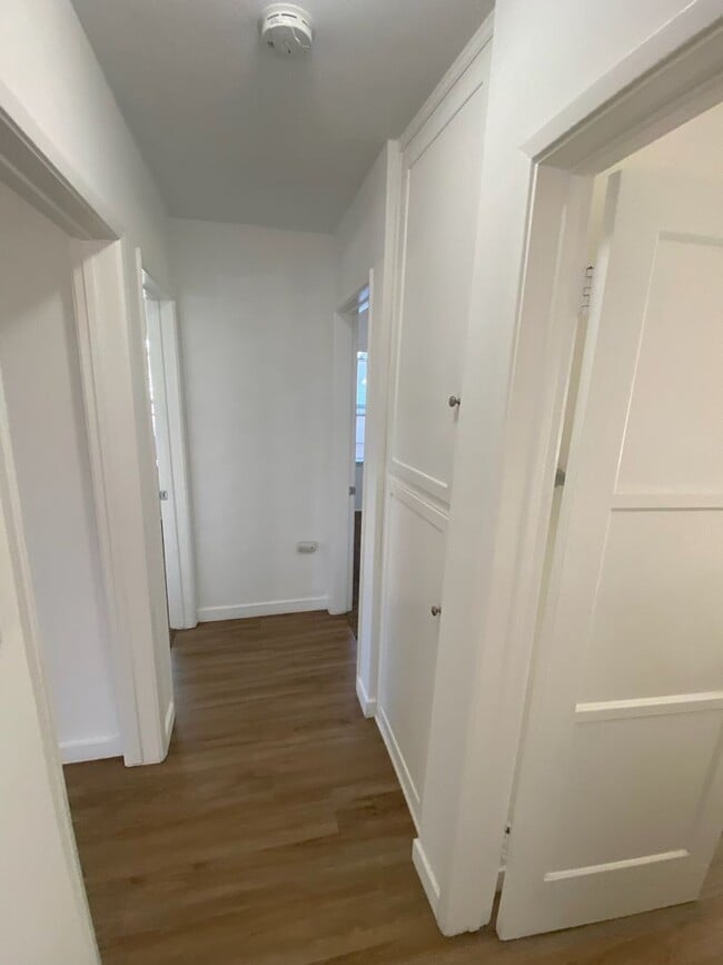 Building Photo - Three bedroom home in Lakewood now available!