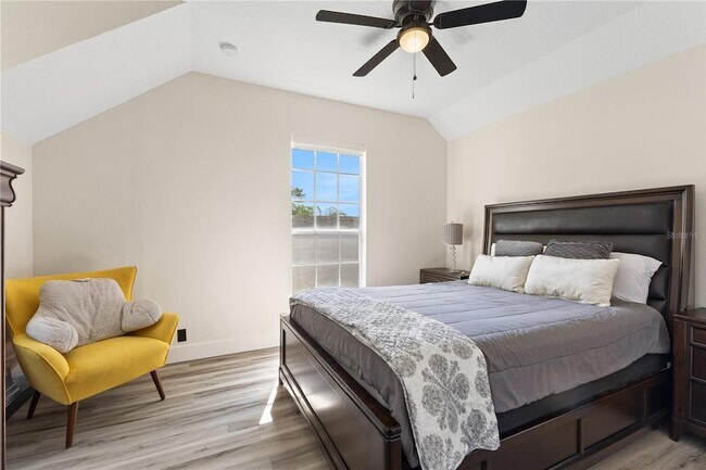 Building Photo - 11342 S Camden Commons Dr