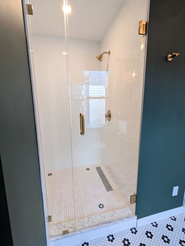 Building Photo - Modern 2 Bedroom 1.5 Bathroom Home (Lawrenceville)