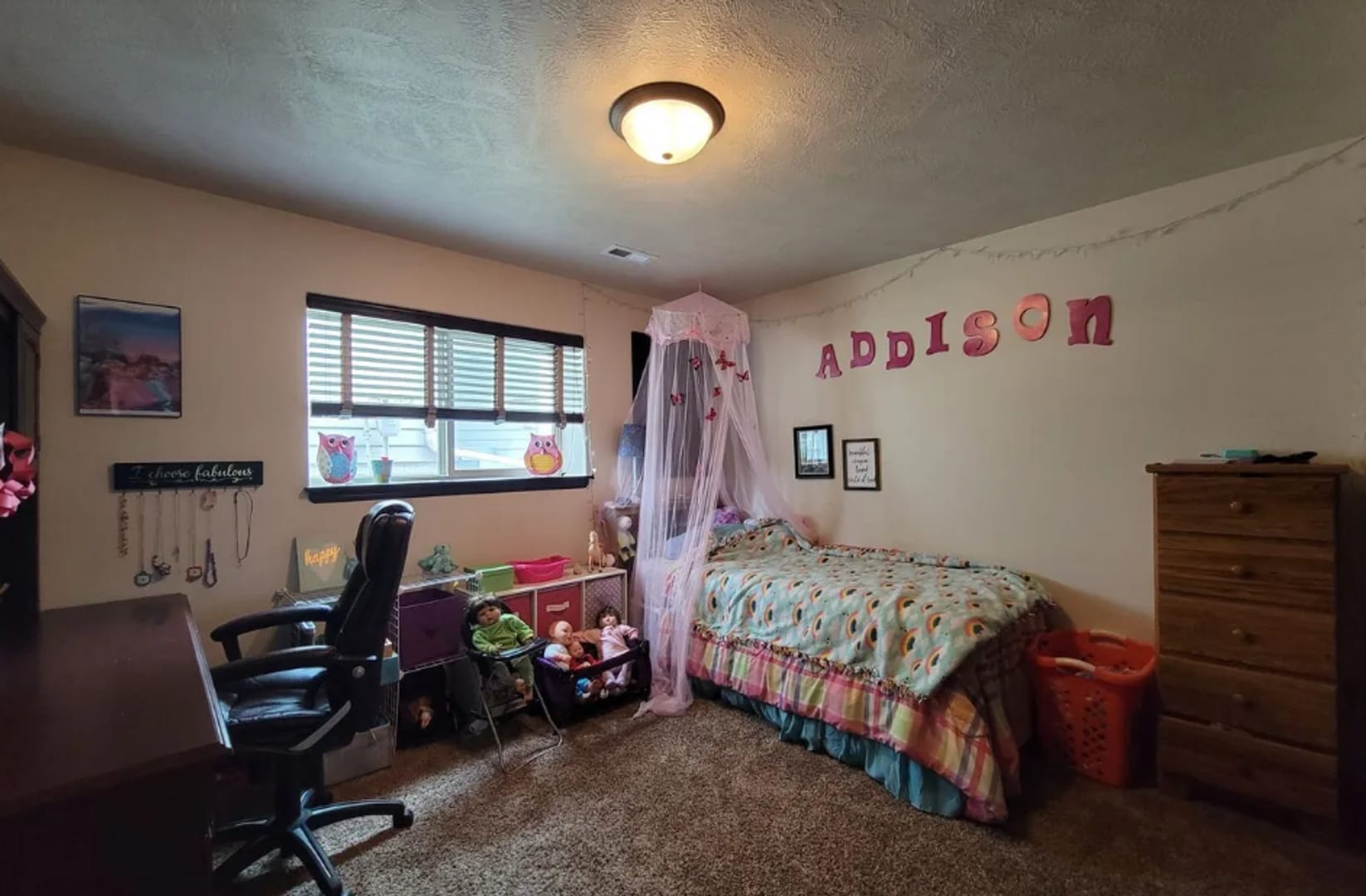 Building Photo - 8016 W Vista Park St