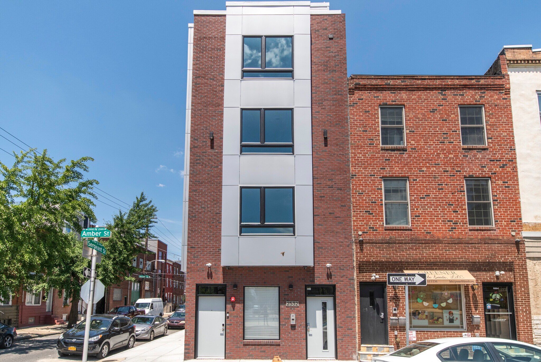 Building Photo - 2532 Amber St