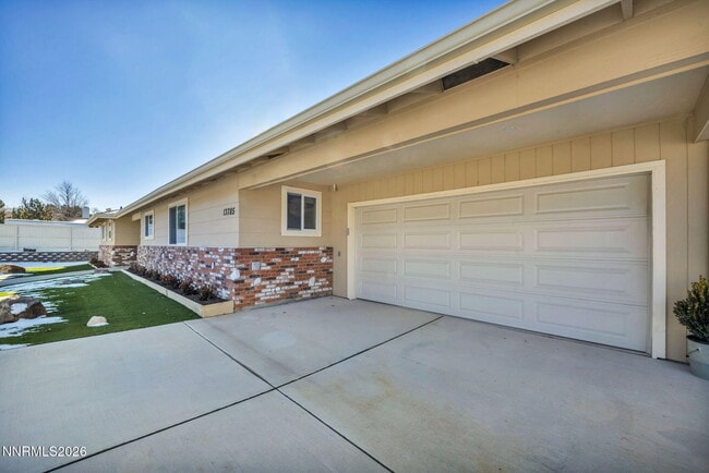 Building Photo - 13785 Kewanna Trail