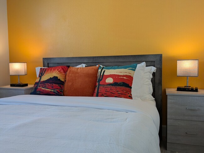 Building Photo - Cornell