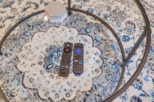 Building Photo - 69B Donelson St