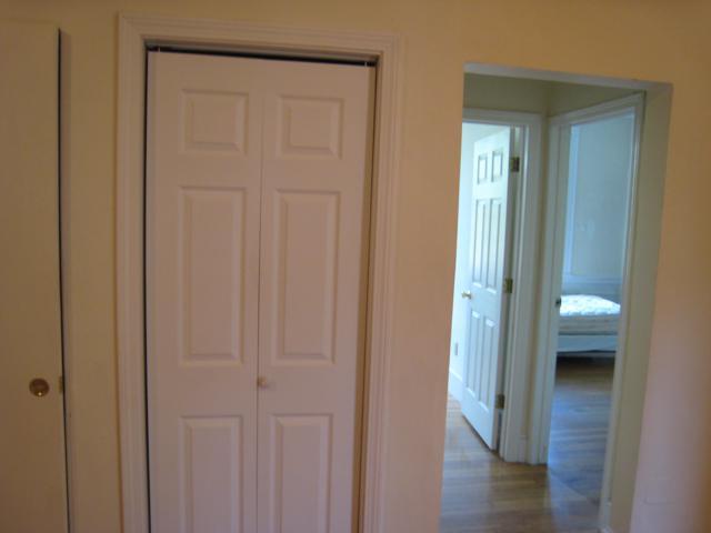 Building Photo - 62 Egmont St