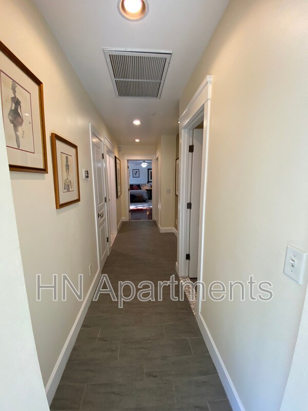Building Photo - 2110 S Mill Ave