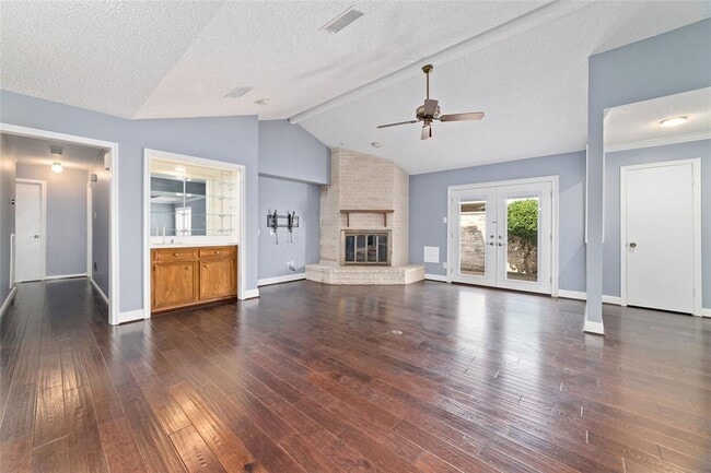 Building Photo - 214 Brocket Pl
