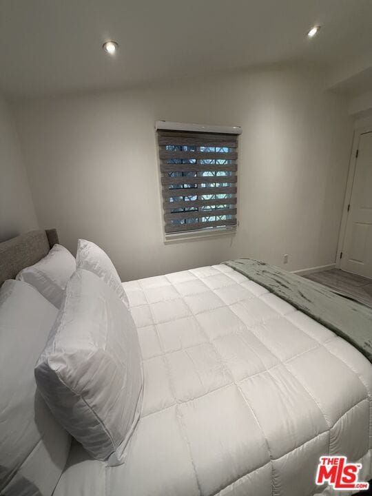 Building Photo - 602-6025 N Maple Dr