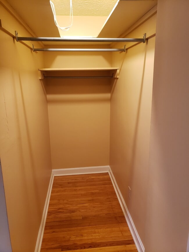 Building Photo - 6436 Strawberry Ln