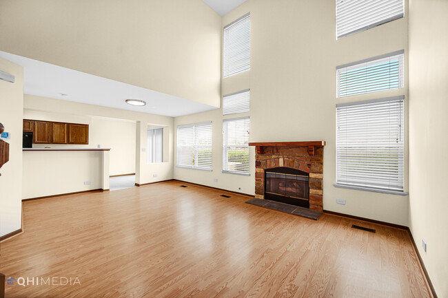 Building Photo - 914 Waterford Ln