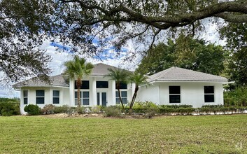 Building Photo - Gorgeous and private retreat to call home