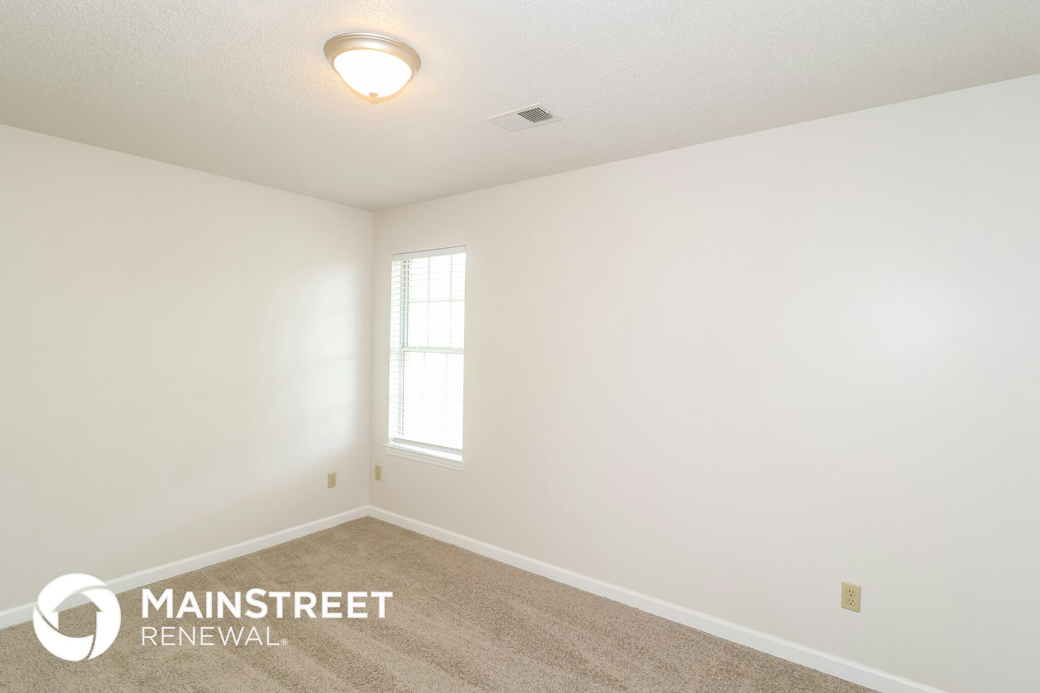 Building Photo - 2323 Kindlewood Dr