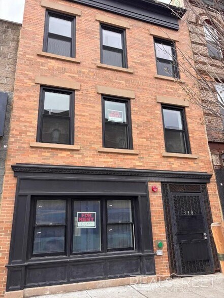 Building Photo - Malcolm X