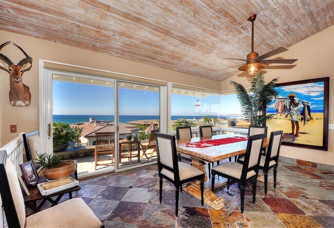 Building Photo - 4022 Calle Marlena