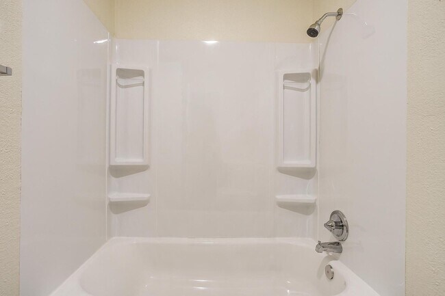 Building Photo - 3537 Half Moon Dr