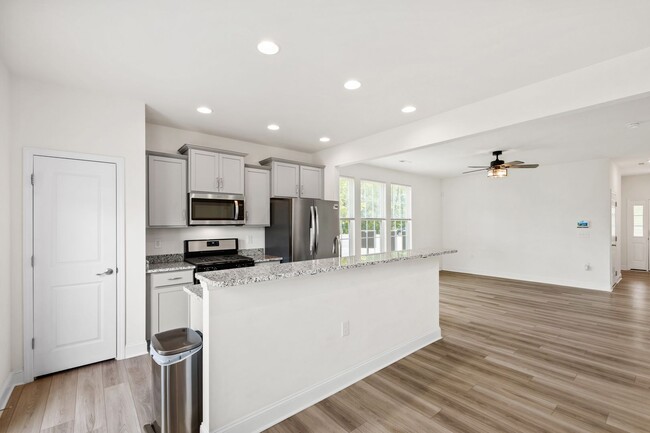 Building Photo - Spacious 3-Bedroom Townhome in Durham!