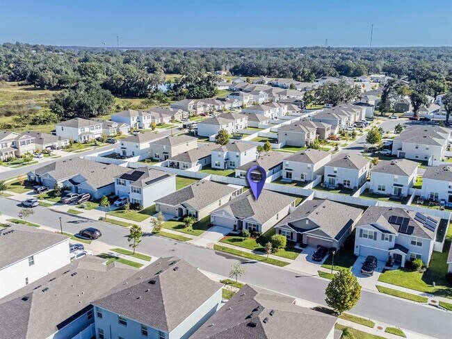 Building Photo - 13748 Wineberry Dr