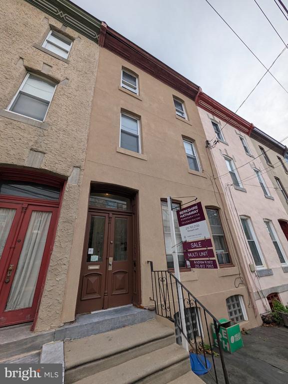 Building Photo - 2914 Poplar St