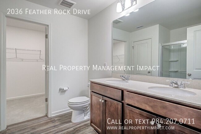 Building Photo - 2036 Feather Rock Dr