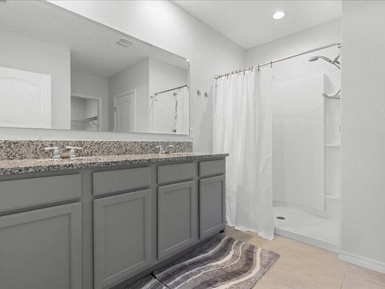 Building Photo - 2796 Grandbury Grove Rd