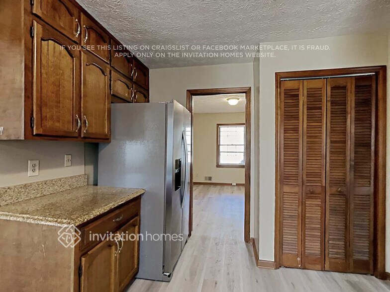 Building Photo - 542 Kenwood Rd