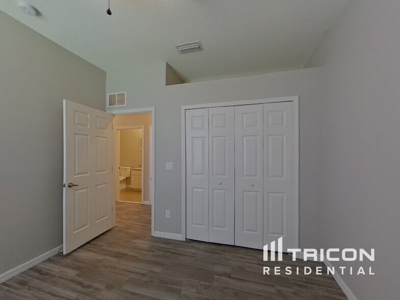 Building Photo - 6705 Cambridge Park Dr