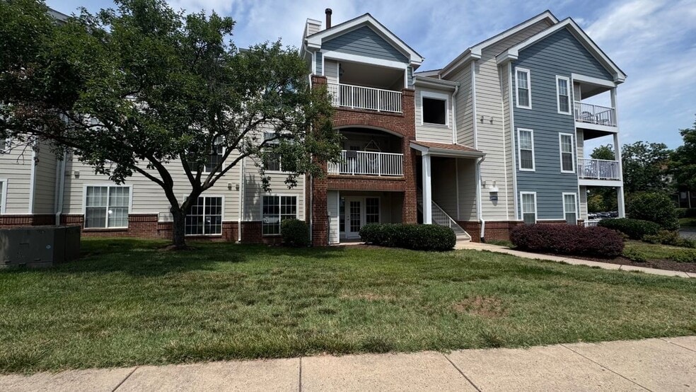 Building Photo - 20991 Timber Ridge Terrace