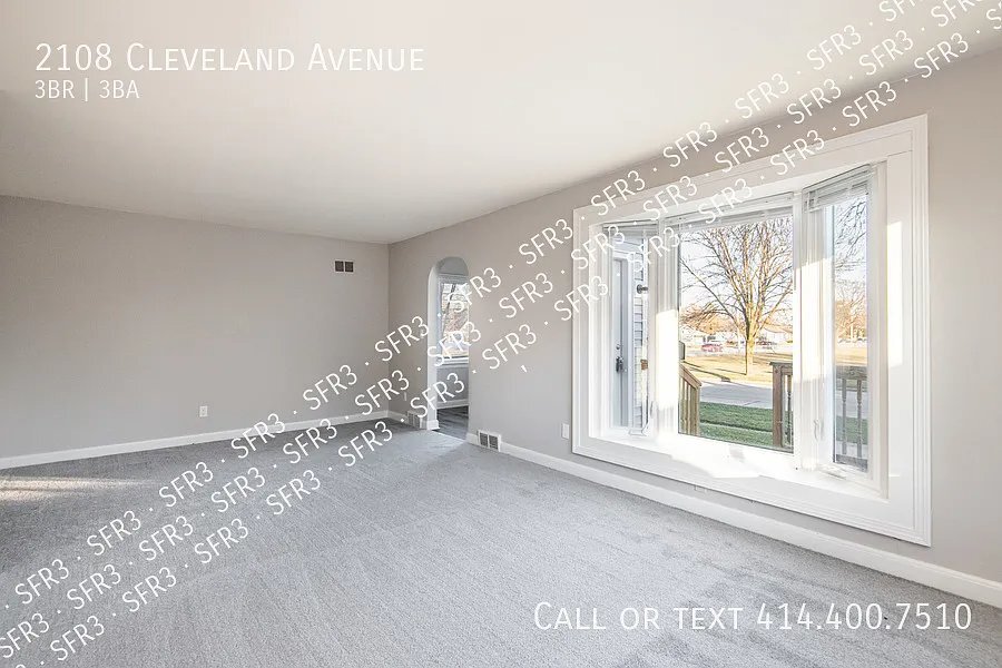 Building Photo - 2108 Cleveland Ave