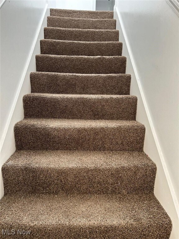 Building Photo - 3164 E 130th St