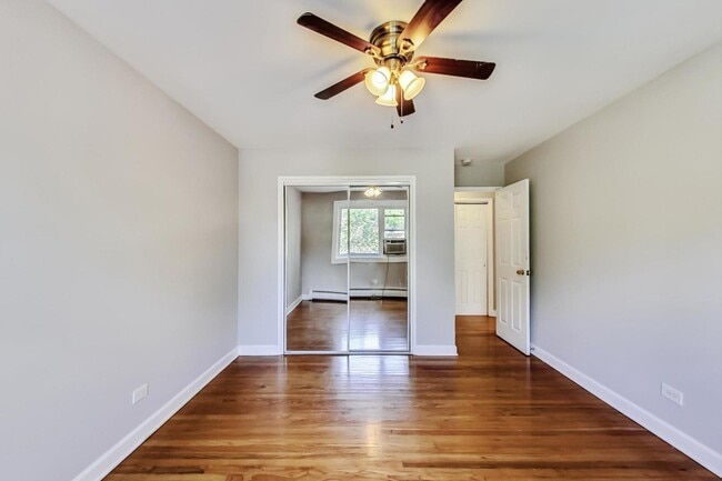 Building Photo - 822 Seward St