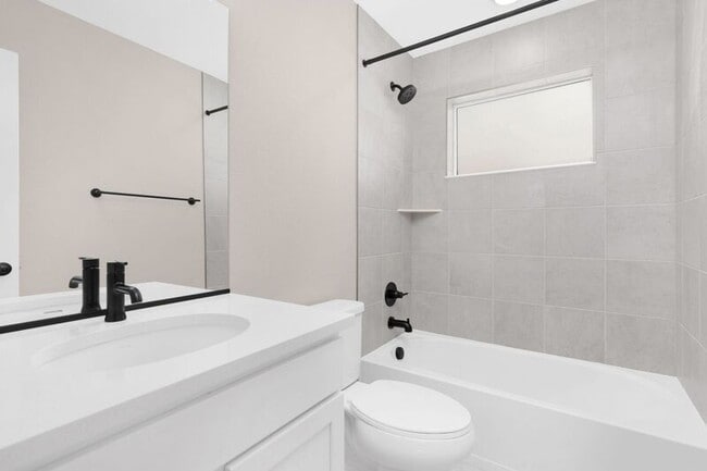 Building Photo - 6240 N Florence Wy