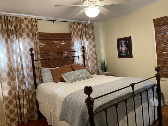 2nd Guest Queen Suite - 403 Bechtel Blvd