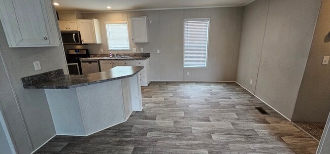 Building Photo - 84 Mulberry