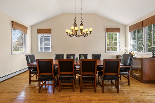 Building Photo - 60 Havilands Ln