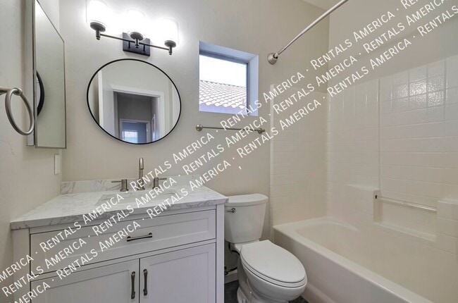 Building Photo - 12118 N Jarren Canyon Way