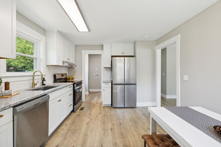 Kitchen #2 - 132 Elaine Dr