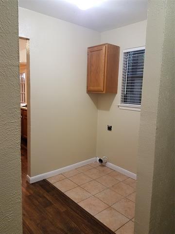 Building Photo - 1702 Acorn Dr