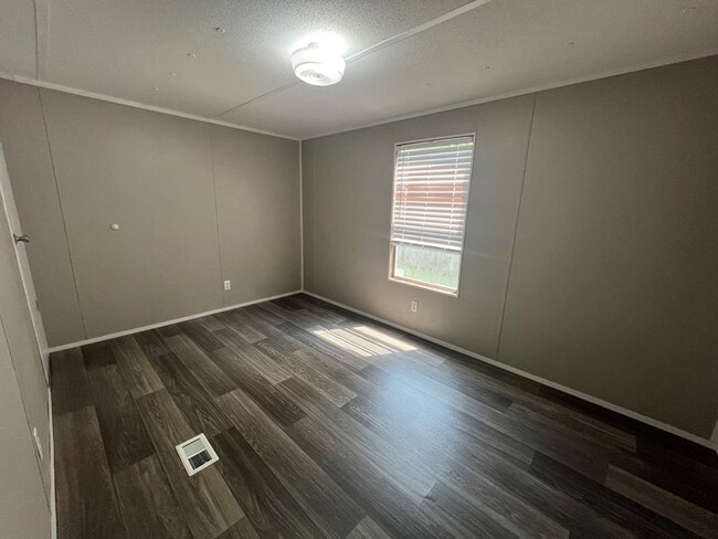 Building Photo - 295 Sawgrass Ct