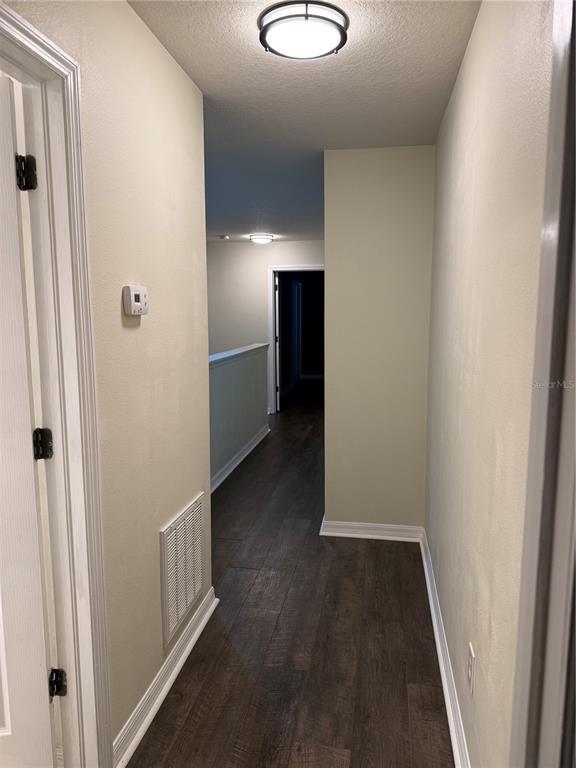 Building Photo - 5032 White Sanderling Ct