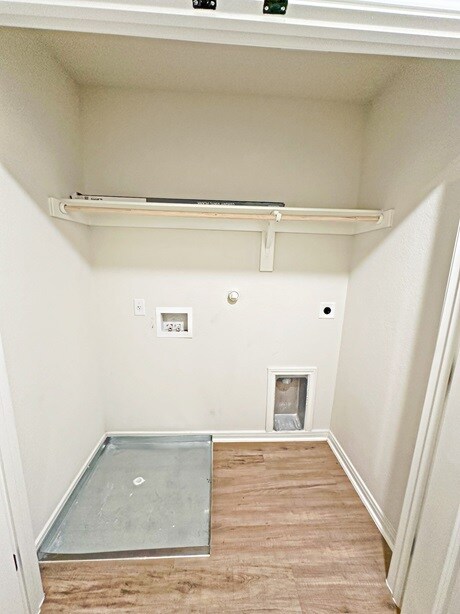 Building Photo - 13823 Enzo Gate