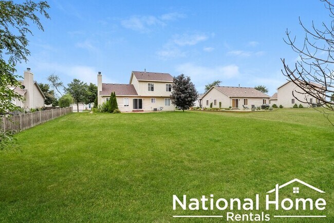 Building Photo - Gorgeous Home in Plano, Illinois!