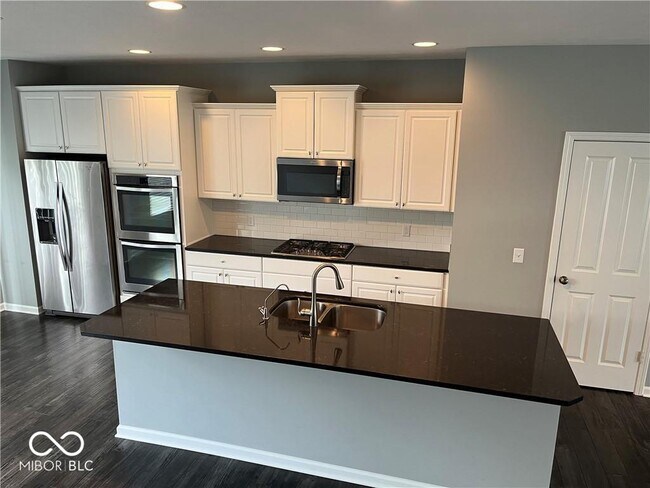 Building Photo - 13054 Raritan Dr
